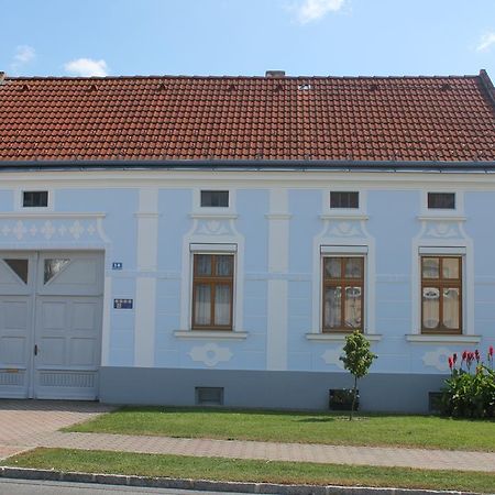 Ferienwohnungen Magedler Lutzmannsburg Luaran gambar