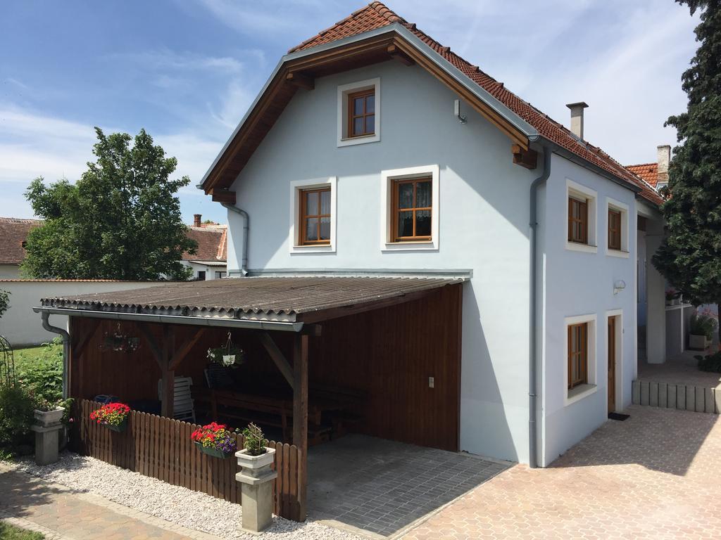 Ferienwohnungen Magedler Lutzmannsburg Luaran gambar