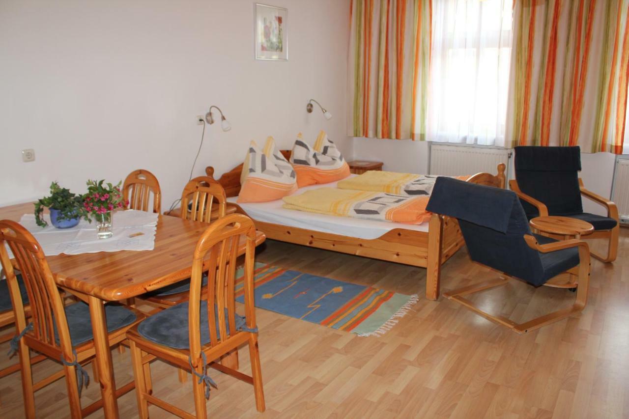 Ferienwohnungen Magedler Lutzmannsburg Luaran gambar